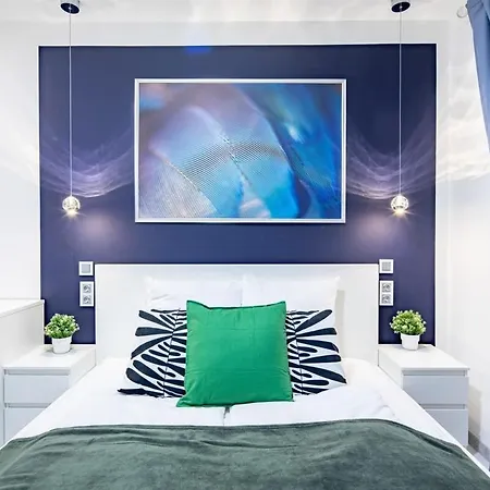 Central - New - Quiet Sleep Apartment